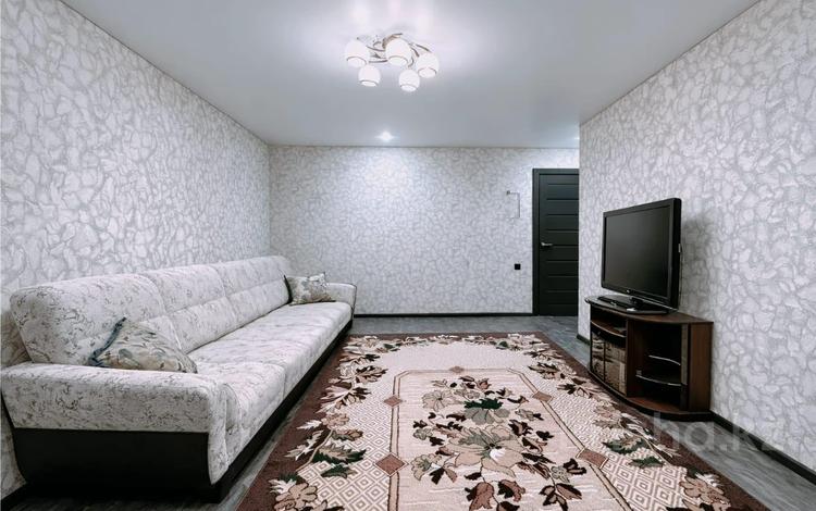2-комнатная квартира · 41.8 м² · 4/5 этаж, мкр Новый Город, Мкр Новый Город ул. Пичугина — Клиника Дипнера за 15.5 млн ₸ в Караганде, Казыбек би р-н — фото 3