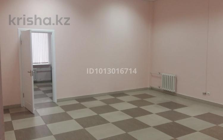 Офисы · 63 м² за 260 000 ₸ в Павлодаре — фото 2