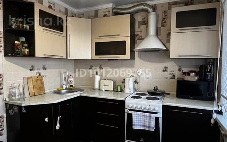 2-комнатная квартира · 50 м² · 2/4 этаж, Майкудук, 11-й квартал 6 — Ависта за 12 млн ₸ в Караганде, Алихана Бокейханова р-н — фото 2