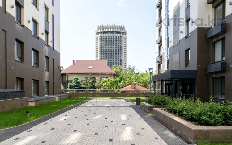2-комнатная квартира · 56 м² · 2/13 этаж, Кармысова 84/2 за 73 млн ₸ в Алматы, Медеуский р-н — фото 23