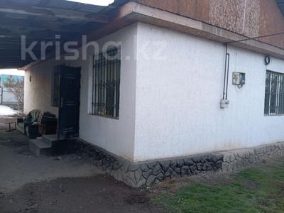 Отдельный дом · 3 комнаты · 83 м² · 5 сот., Ашакеева 48 — Сат бывший чапаева за 14.3 млн 〒 в Каргалы (п. Фабричный)