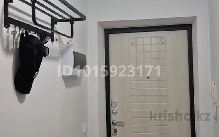 1-комнатная квартира · 34 м² · 9/9 этаж, Богенбая 7/1 за 200 000 ₸ в Астане, Сарыарка р-н — фото 2