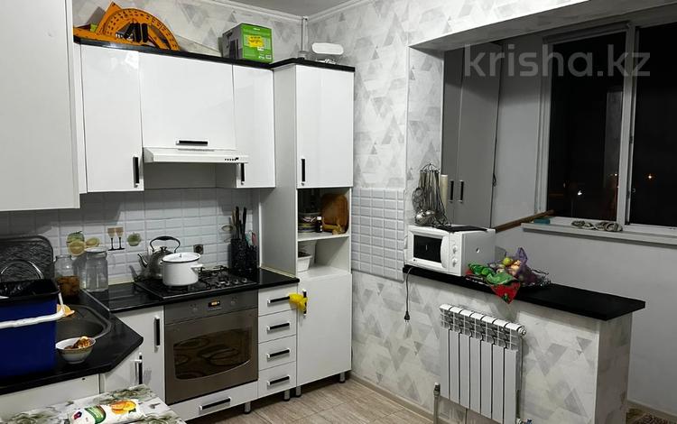 1-комнатная квартира, 45 м², 4/5 этаж, мкр Жас Канат