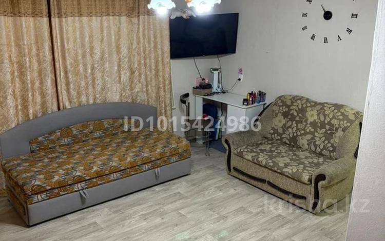1-комнатная квартира · 32.4 м² · 3/5 этаж, Сортировка, Жекибаева — Находится рядом кафе, автостанции, рядом продуктовые магазины за 8.5 млн ₸ в Караганде, Алихана Бокейханова р-н — фото 2