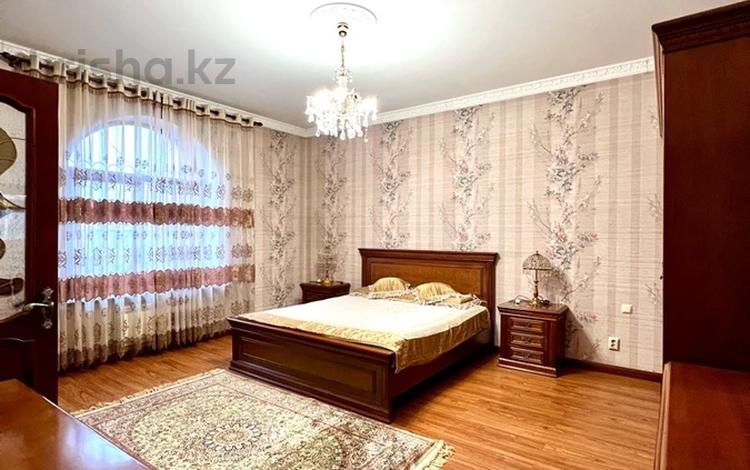 7-комнатный дом помесячно, 488 м², 8 сот., Кулболды 11 за 2.5 млн 〒 в Алматы, Наурызбайский р-н — фото 2