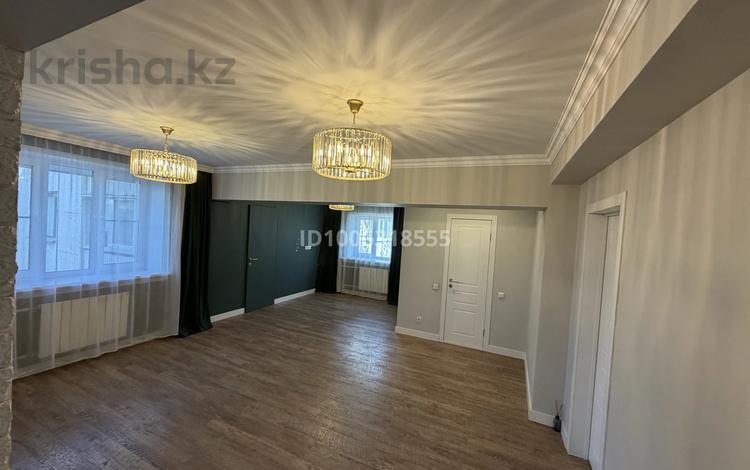 3-бөлмелі пәтер · 106.8 м² · 4/5 қабат, Аль-Фараби 75, бағасы: 120 млн ₸ в Алматы, Бостандыкский р-н — фото 2