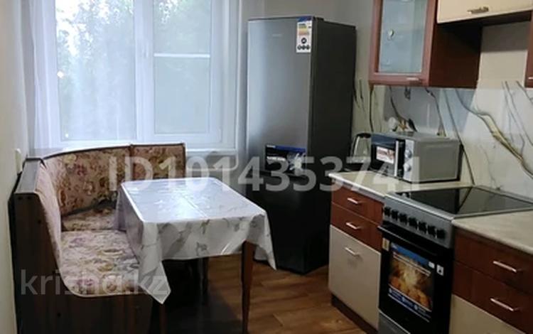 5-бөлмелі пәтер · 90 м² · 4/10 қабат, Казахстан 64 — Центральная площадь, ADK River, акимат, центр, бағасы: 350 000 ₸ в Усть-Каменогорске — фото 2