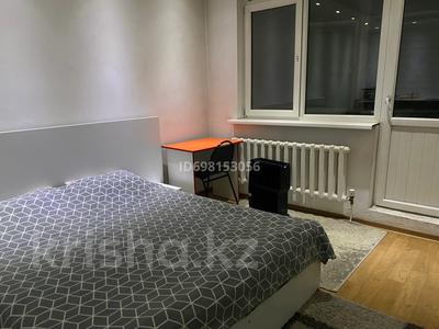 1-комнатная квартира, 48 м², 12/12 этаж посуточно, мкр Самал-2 58 за 14 000 〒 в Алматы, Медеуский р-н