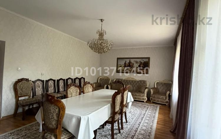 Отдельный дом · 6 комнат · 240 м² · 5 сот., мкр Айгерим-2 109 за 60 млн ₸ в Алматы, Алатауский р-н — фото 2