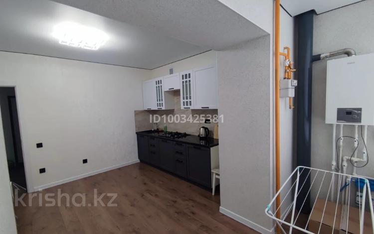 1-комнатная квартира · 47 м² · 3/6 этаж, Кеменгер за 12 000 〒 в Уральске — фото 2