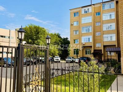 3-комнатная квартира · 120 м² · 5/5 этаж, Абулхаир хана 177/1 — Трк Орал, Азия Молл за 60 млн ₸ в Уральске