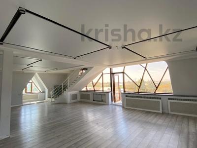 3-комнатная квартира · 191 м² · 6/6 этаж, Карахана 4 за 42.5 млн 〒 в Таразе
