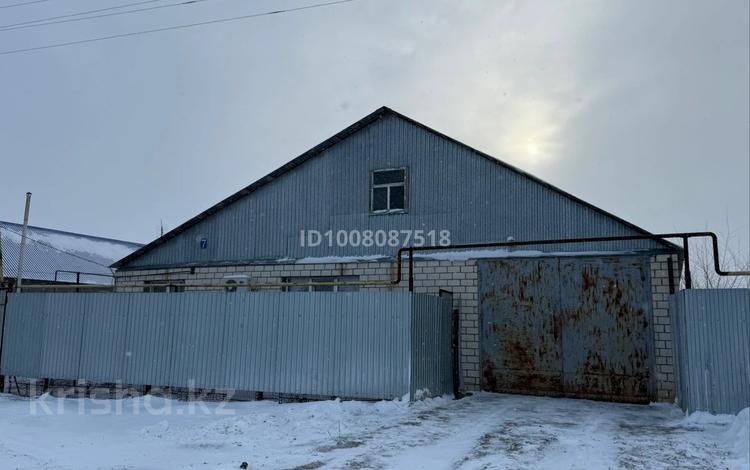 Отдельный дом · 3 комнаты · 100 м² · 10 сот., Онтустик 7 за 7.5 млн 〒 в Пугачеве — фото 2