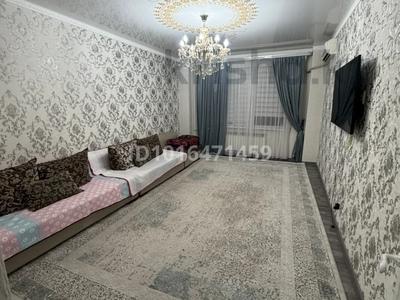 2-бөлмелі пәтер · 70 м² · 3/10 қабат, Нұрсәт ш/а 215 — Вдоль алеи, бағасы: 250 000 ₸ в Шымкенте, Каратауский р-н