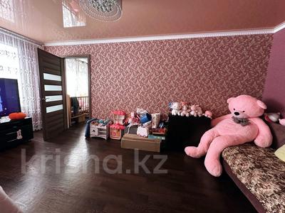 2-комнатная квартира, 42 м², Назарбаева за 13 млн 〒 в Павлодаре