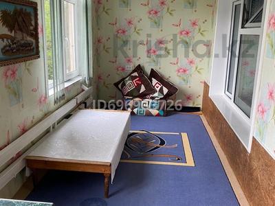 3-бөлмелі пәтер, 70 м², 2/5 қабат, мкр Наурыз 89 — Пересечение Байтурсынова Рыскулова, бағасы: 29 млн 〒 в Шымкенте, Аль-Фарабийский р-н