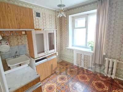 2-комнатная квартира, 44 м², 2/5 этаж, Крылова 81 за 15.4 млн 〒 в Усть-Каменогорске