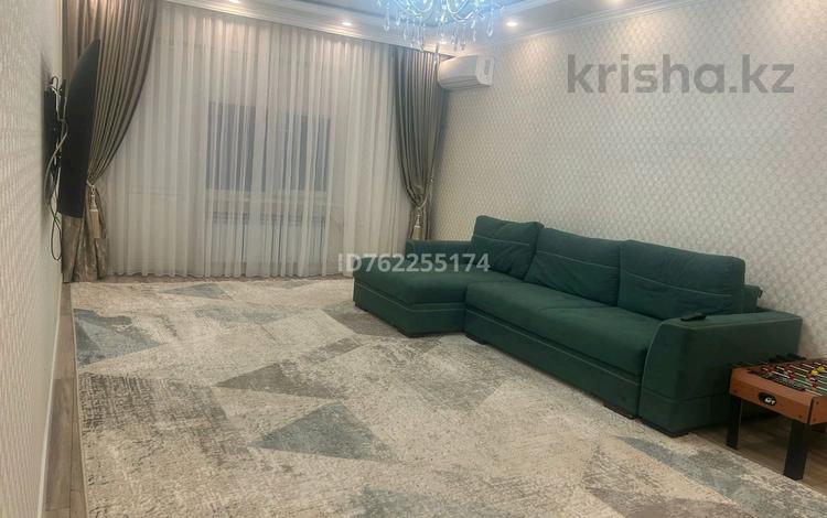 3-комнатная квартира · 98 м² · 7/16 этаж, мкр. Алмагуль, Мкр Алмагул 24 за 30 млн 〒 в Атырау — фото 2