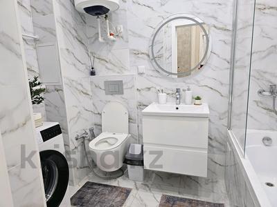 1-комнатная квартира · 45 м² · 1/5 этаж, мкр Юго-Восток, Муканова 49/6 за 2 000 ₸ в Караганде, Казыбек би р-н