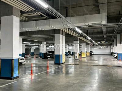 Паркинг · Туран — Туран за 2.5 млн 〒 в Астане, Нура р-н
