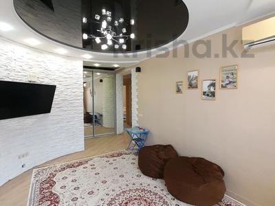 2-комнатная квартира · 52 м² · 4/5 этаж, улица Жангир Хана 15 за 18.5 млн ₸ в Уральске, мкр Школьник