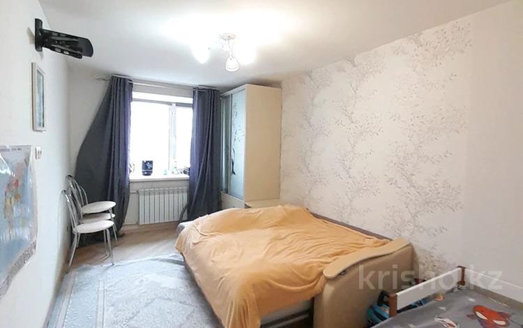 2-бөлмелі пәтер · 52 м² · 4/5 қабат, улица Жангир Хана 15, бағасы: 17 млн ₸ в Уральске, мкр Школьник — фото 5