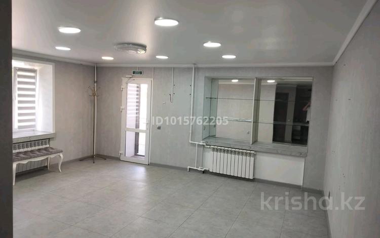 Еркін, кеңселер, дүкендер мен бутиктер · 45 м², бағасы: 250 000 ₸ в Кокшетау — фото 2
