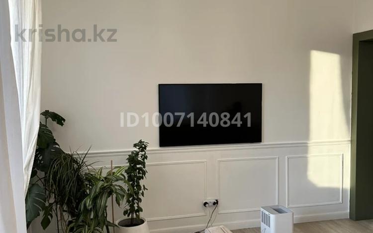 2-бөлмелі пәтер · 55.5 м² · 2/13 қабат, Кармысова 84/2 — Кармысова /курмангазы, бағасы: 550 000 ₸ в Алматы, Медеуский р-н — фото 2