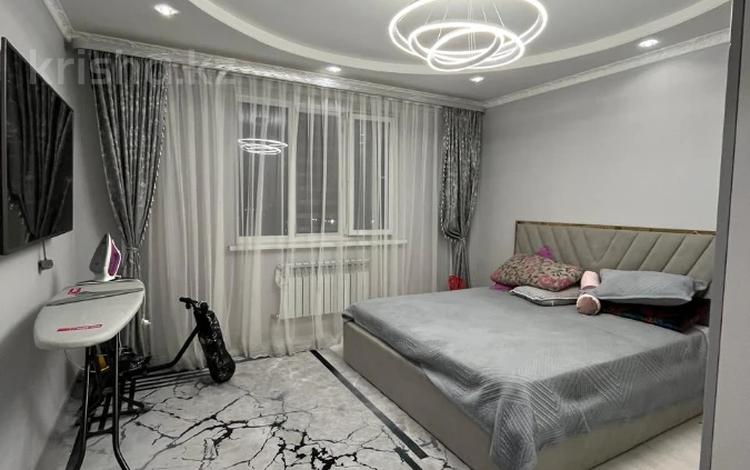3-комнатная квартира · 100 м² · 6/10 этаж, мкр Аксай-1 11/9 за 75 млн ₸ в Алматы, Ауэзовский р-н — фото 2
