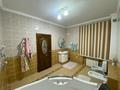 Жеке үй · 7 бөлме · 440 м² · 10 жүзд., Жилгородок ш/а., Парковая 16, бағасы: 89 млн ₸ в Актобе, мкр Жилгородок — фото 33