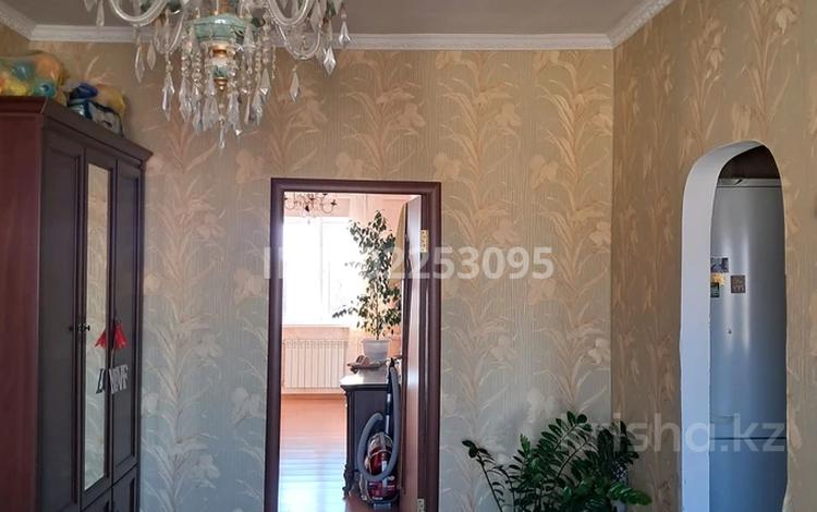 2-бөлмелі пәтер · 42 м² · 4/4 қабат, азаттык 131, бағасы: 14 млн ₸ в Атырау, мкр Жилгородок — фото 2