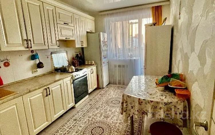 2-комнатная квартира · 57 м² · 3/9 этаж, мкр. Алтын орда за 27.5 млн ₸ в Актобе — фото 2
