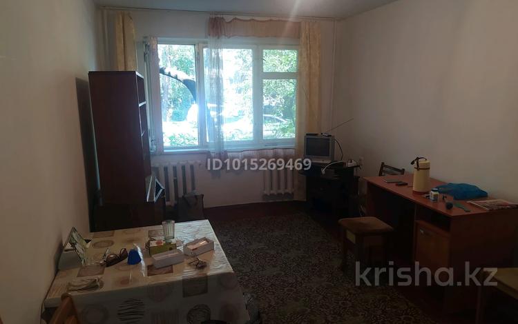 3-бөлмелі пәтер · 58 м² · 1/4 қабат, №11 ш/а. 13, бағасы: 300 000 ₸ в Алматы, Ауэзовский р-н — фото 2
