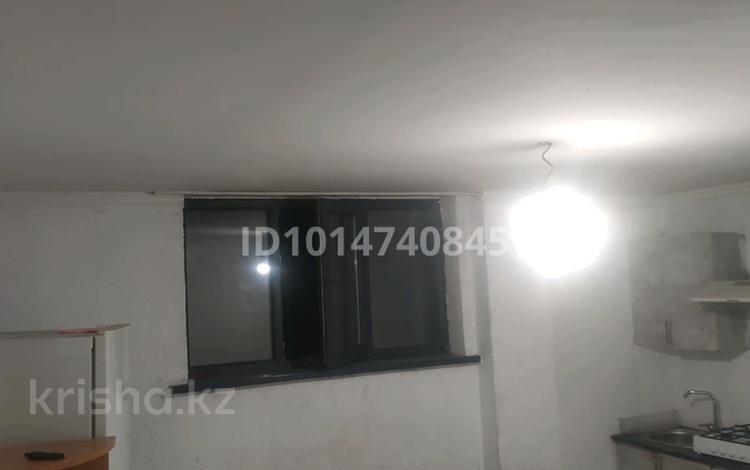 1 бөлме · 18 м² · 1/3 қабат, Хожымаярова, бағасы: 60 000 ₸ в Алматы, Жетысуский р-н — фото 2