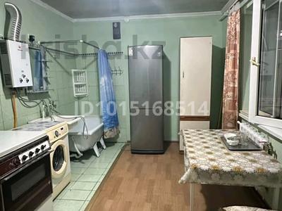 Часть дома · 2 комнаты · 10 м² · 4 сот., Школьный переулок 10а за 80 000 ₸ в Шымкенте, Аль-Фарабийский р-н