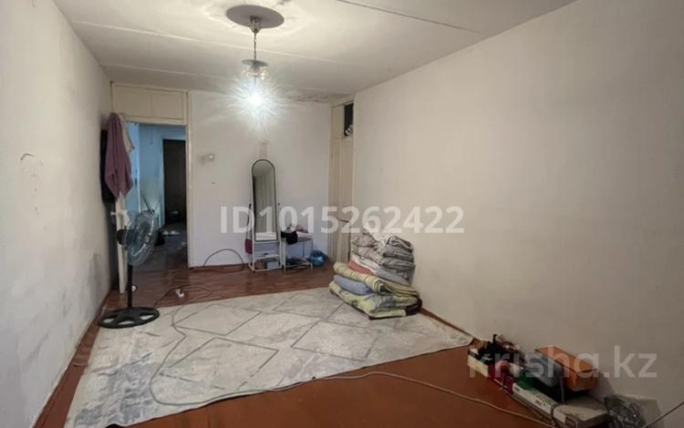 1-комнатная квартира · 70 м² · 3/5 этаж, Аскарова — Акация за 100 000 ₸ в Шымкенте, Абайский р-н — фото 2
