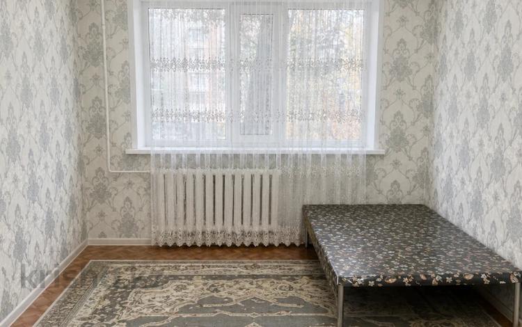 3-комнатная квартира · 61 м² · 1/5 этаж, Майкудук, 13й микрорайон за 13.9 млн ₸ в Караганде, Алихана Бокейханова р-н — фото 2