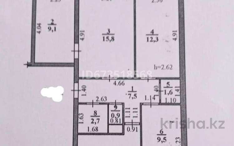 4-комнатная квартира, 70 м², 5/5 этаж, 10 микрорайон 11 за 18 млн 〒 в Аксае — фото 2