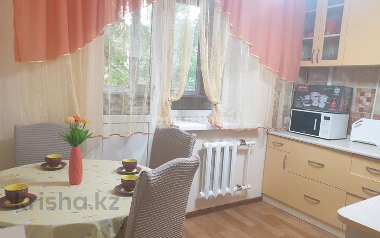 3-комнатная квартира · 66 м² · 3/5 этаж, Абая 107/5 за 420 000 ₸ в Алматы, Алмалинский р-н — фото 2