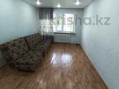 2-комнатная квартира · 44 м² · 1/5 этаж, Майкудук, 15й микрорайон за 9.5 млн ₸ в Караганде, Алихана Бокейханова р-н