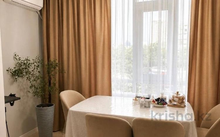 2-бөлмелі пәтер · 60 м² · 5/17 қабат, Толе би, бағасы: 57 млн ₸ в Алматы, Алмалинский р-н — фото 4