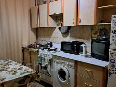 3-комнатная квартира · 65 м² · 1/3 этаж, ЕСЕНОВА 160 за 250 000 ₸ в Алматы, Турксибский р-н