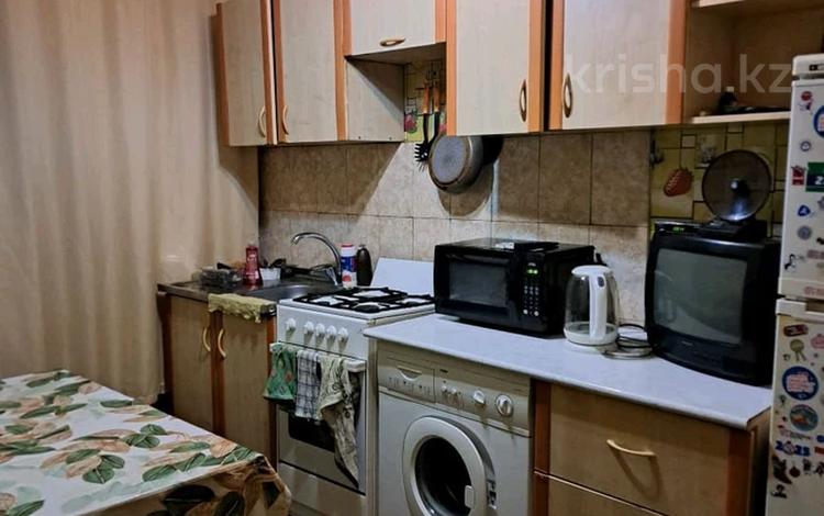 3-комнатная квартира · 65 м² · 1/3 этаж, ЕСЕНОВА 160 за 250 000 ₸ в Алматы, Турксибский р-н — фото 2