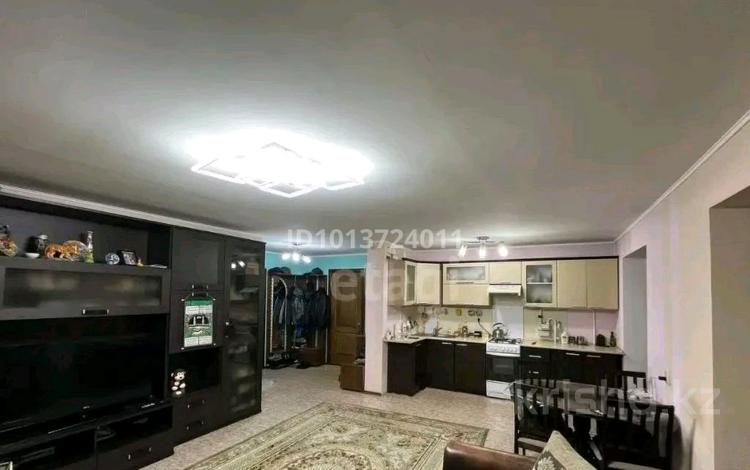 3-бөлмелі пәтер · 72 м² · 5/5 қабат, 1-ші шағым аудан, Гоголя 61 — проспект Абая, бағасы: 35 млн ₸ в Костанае, 1-й микрорайон — фото 3
