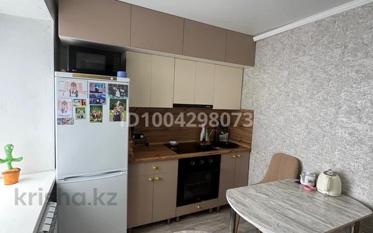 2-комнатная квартира · 42 м² · 5/5 этаж, Майкудук, 13й микрорайон 17 за 9.5 млн ₸ в Караганде, Алихана Бокейханова р-н — фото 2