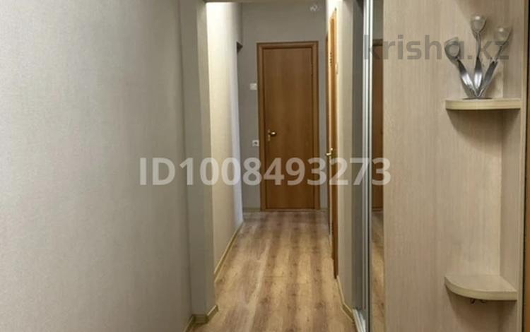 3-комнатная квартира · 70 м² · 2/12 этаж, мкр Самал-2 за 400 000 ₸ в Алматы, Медеуский р-н — фото 2