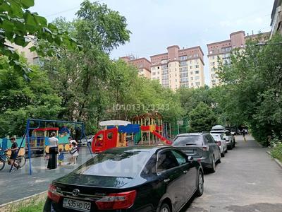 3-комнатная квартира · 70 м² · 4/5 этаж, Розыбакиева 96 за 66 млн ₸ в Алматы, Алмалинский р-н