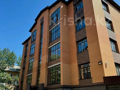 3-комнатная квартира · 79 м² · 1/4 этаж, Камзина 102 — Камзина-Чайковского за ~ 28 млн 〒 в Павлодаре