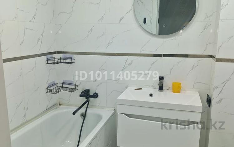 2-бөлмелі пәтер · 50 м² · 1/5 қабат, 2 ш/а. — Алтай, бағасы: 160 000 ₸ в Актобе, мкр 8 — фото 2
