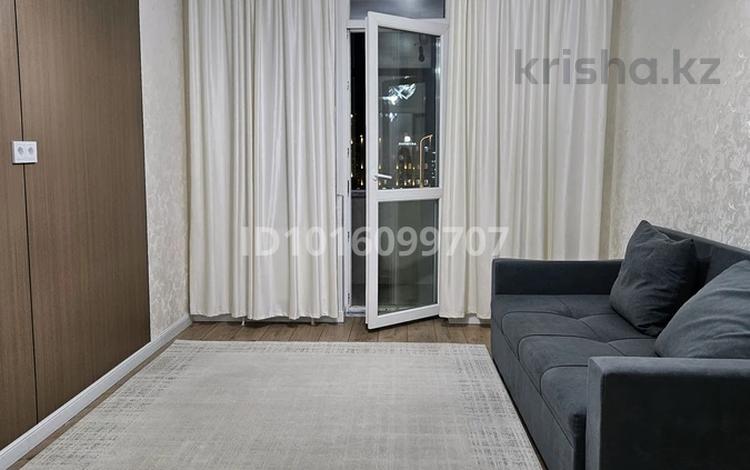 1-комнатная квартира · 36 м² · 8/9 этаж, Нажимеденова 5/1 за 250 000 ₸ в Астане, Сарайшык р-н — фото 2